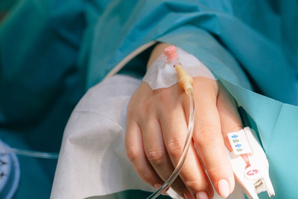 IVF specialist consulting a couple about fertility treatment cost in Amravati